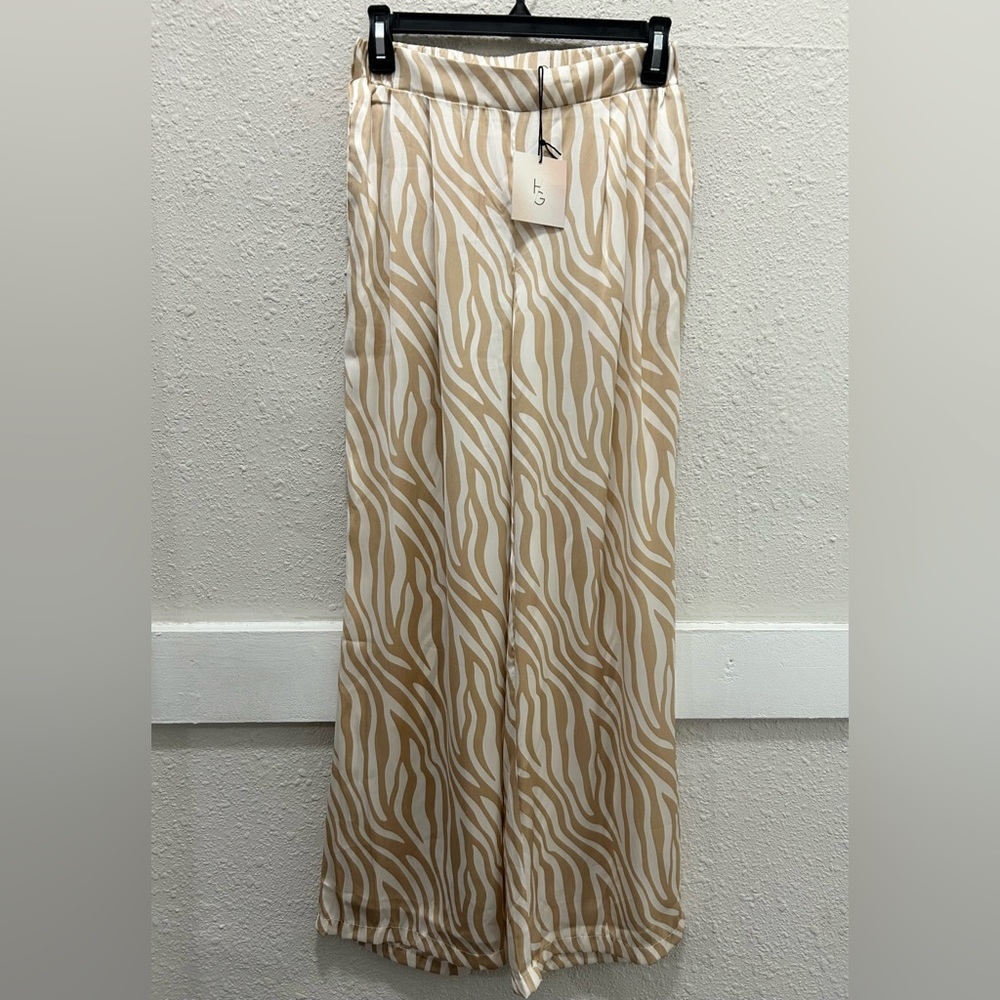 Happily Grey Tan and White Zebra Print Satin Pull On Pants NWT Size Small